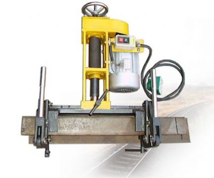 點擊查看詳細信息<br>標題：三相電動鋼軌鉆孔機 閱讀次數：2481