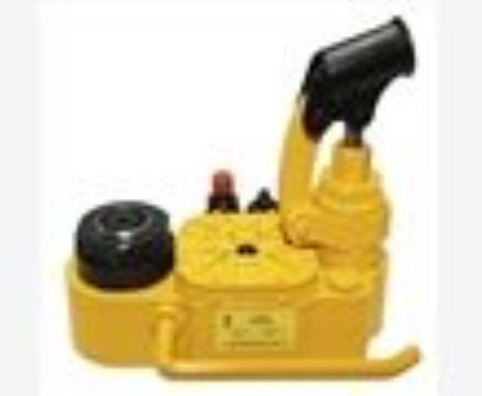 點擊查看詳細信息<br>標題：YQ-88B型高鐵液壓起道器 閱讀次數：2154