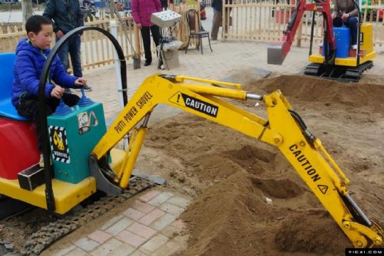 點擊查看詳細信息<br>標題：WCS-360型兒童挖掘機 閱讀次數：2280